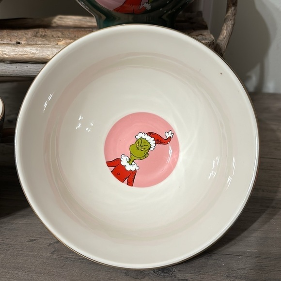 NIB DR SEUSS ZRIKE BRANDS Set Of 4 PINK AND GREEN Grinch CHRISTMAS Cereal Bowls - Picture 4 of 9